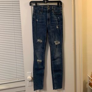 hollister jeans